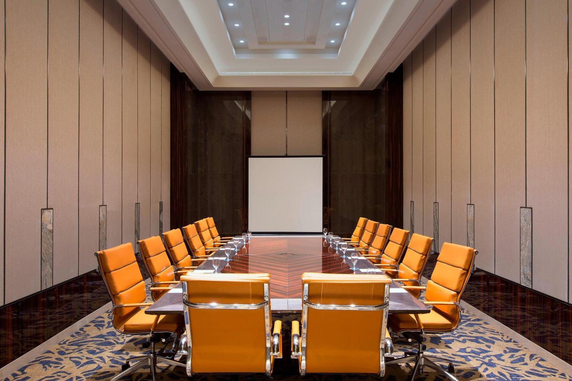 Sheraton Grand Jakarta Gandaria City Hotel Exterior photo